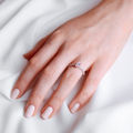 Arlene Side Stones | Zásnubný prsteň so stredovým kameňom 0.73 ct, biele zlato, s diamantmi